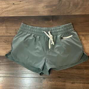 Vuori Clementine Shorts - Women’s Size Medium